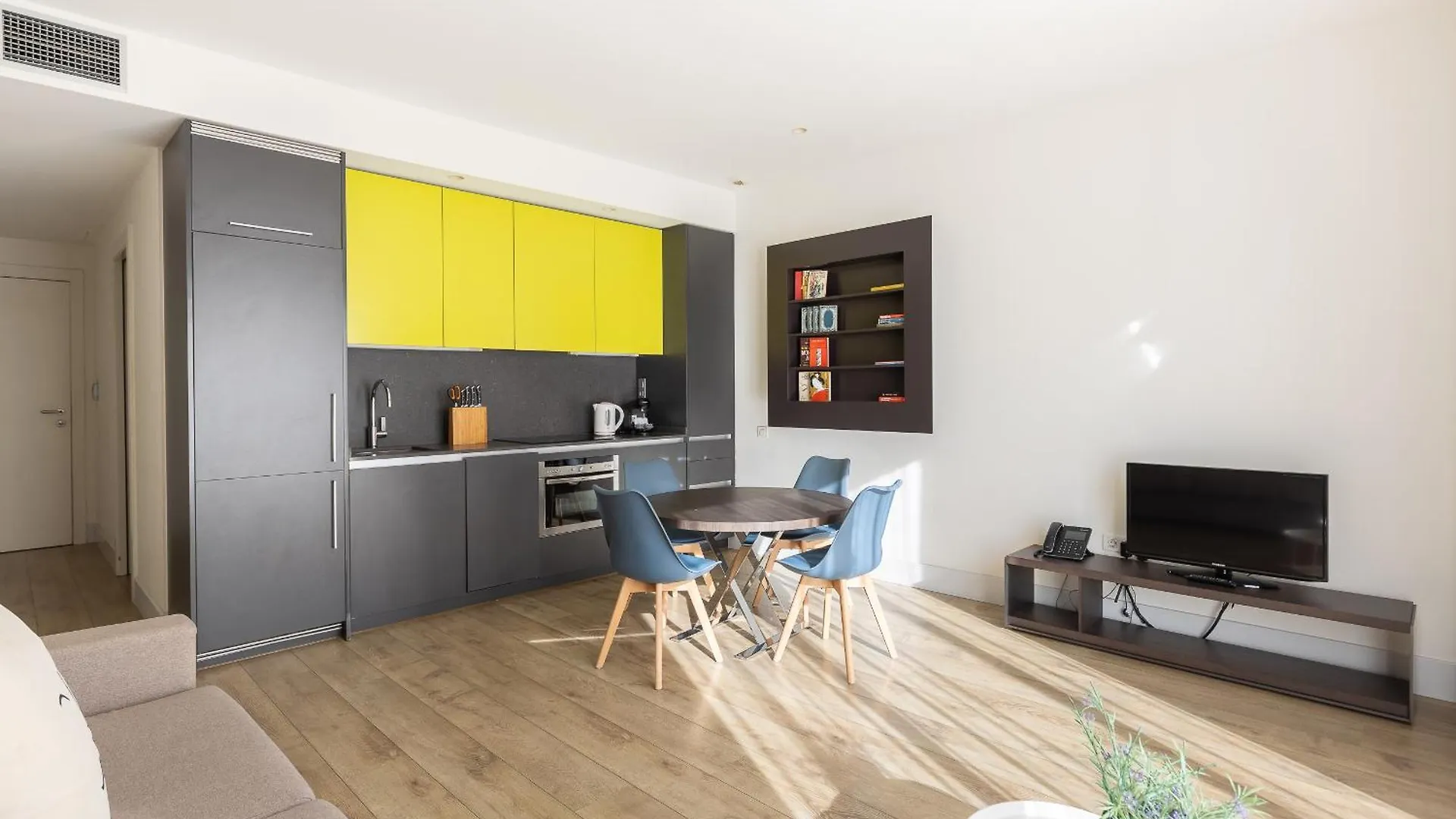 Cosmo Apartments Passeig De Gracia Barcelona Spain